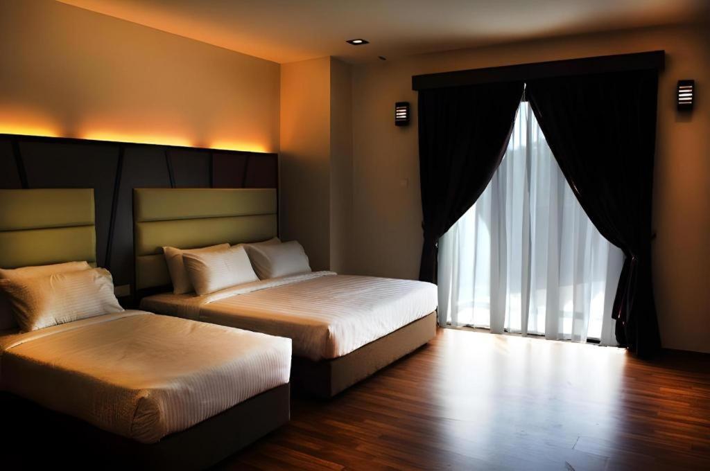Hotel Grand Baron Taiping Ngoại thất bức ảnh