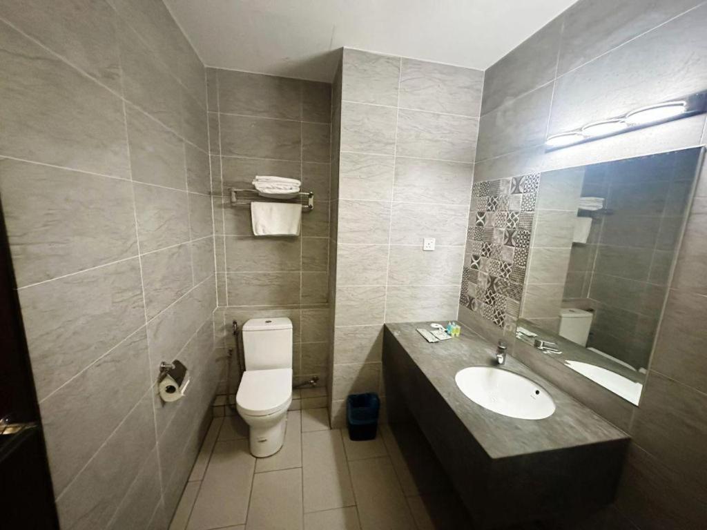 Hotel Grand Baron Taiping Ngoại thất bức ảnh