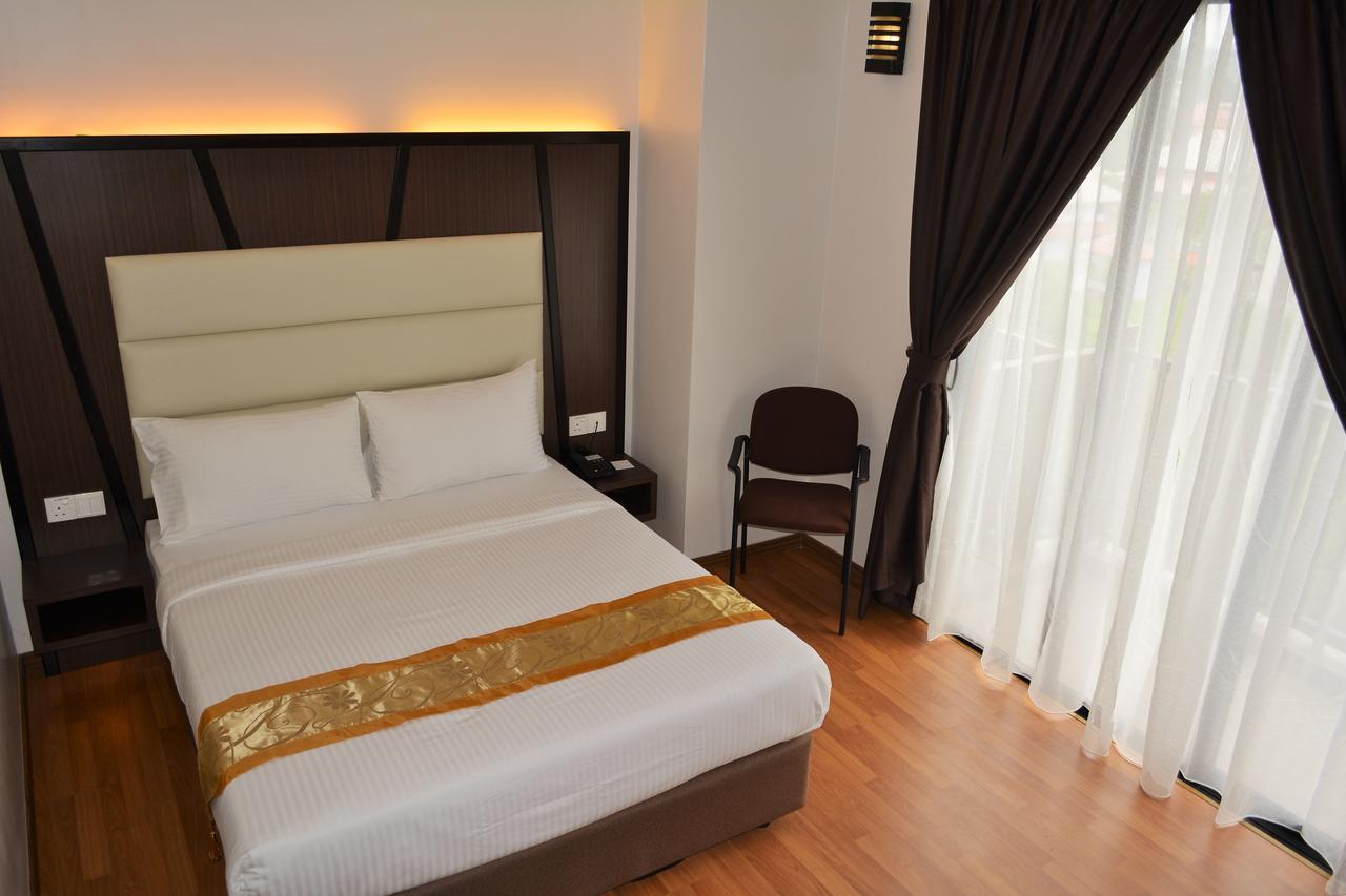 Hotel Grand Baron Taiping Ngoại thất bức ảnh